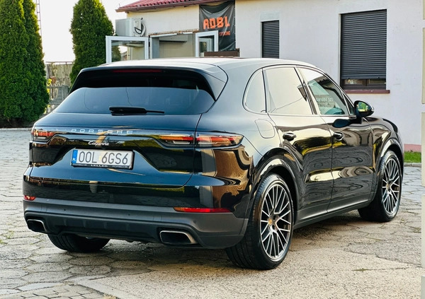 Porsche Cayenne cena 280000 przebieg: 140000, rok produkcji 2018 z Olesno małe 232